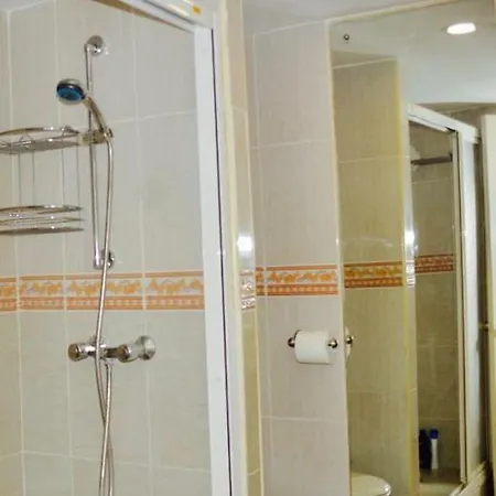 First Line_las Palmeras Ii Apartment